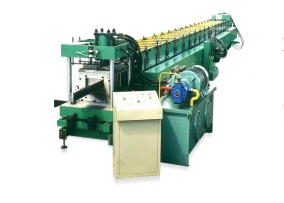 Automatyczna płatwiowa sekcja Z o mocy 30 kW 16 m / min 450 mm