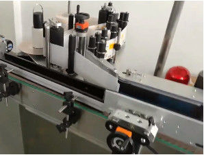 Pionowa maszyna do nakładania etykiet okrągłych na butelki o prędkości 20 uderzeń na minutę