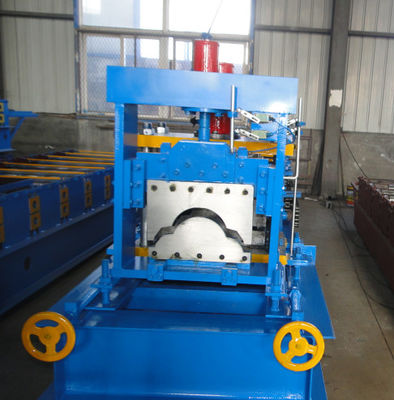 Ridge Steel Roll Forming Machine ISO Hydrauliczne cięcie ISO